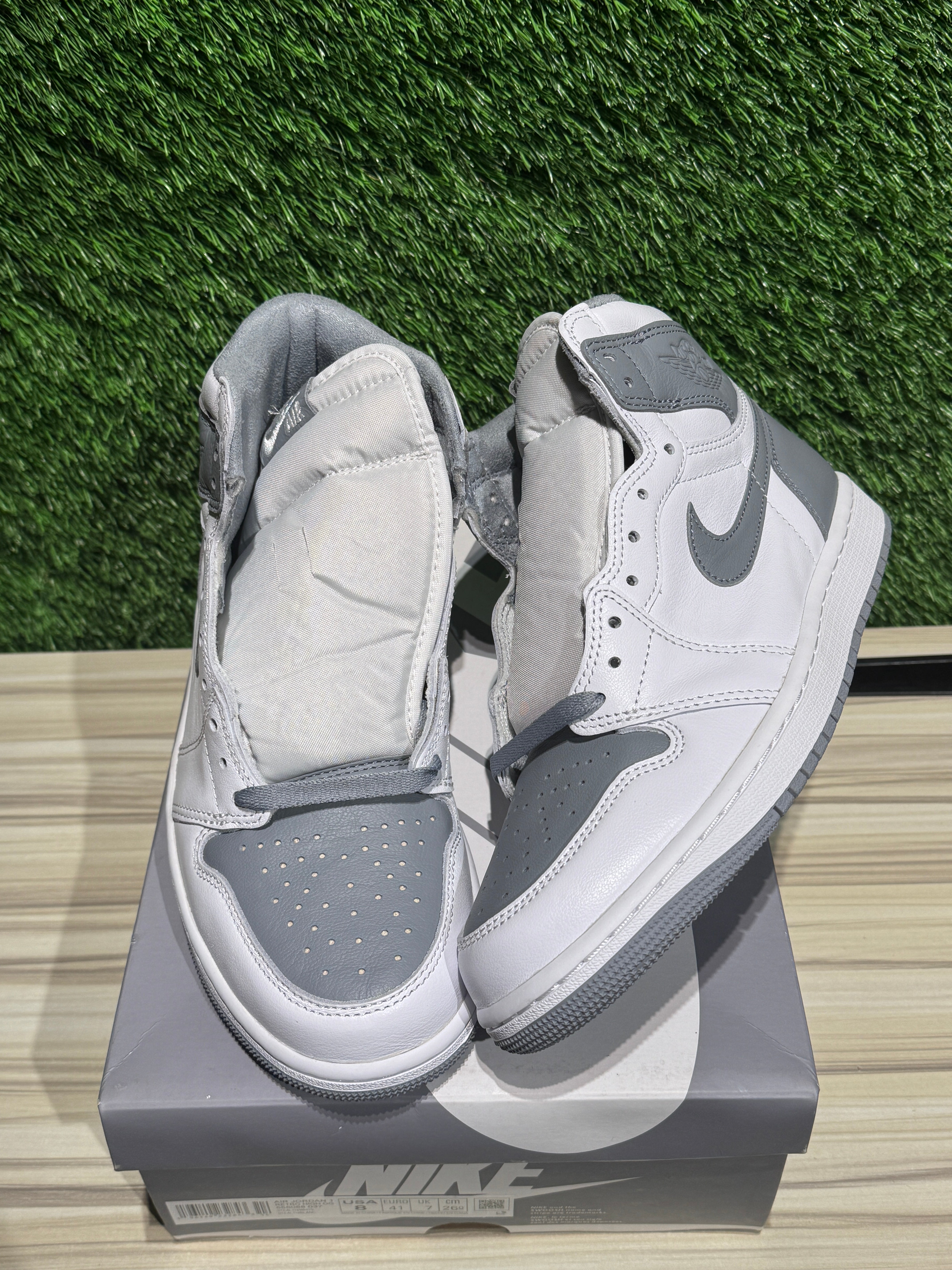 Jordan 1 Retro High OG Stealth Sz 8M – Sneak City