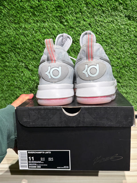 Nike KD 9 Pre-Heat Sz 11M