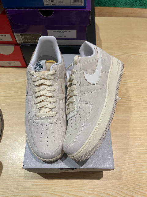 DS Athletic Department Light Orewood Brown Air Force 1 Sz 9