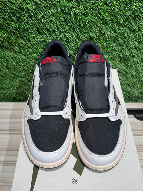 Jordan 1 Retro Low OG SP Travis Scott Olive (Women's) Sz 9M