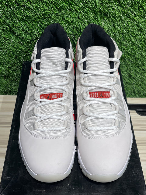 Jordan 11 Retro Platinum Tint Sz 11