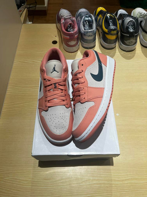 Jordan 1 Low Light Madder Root (Women's) Sz 7Y/8.5W