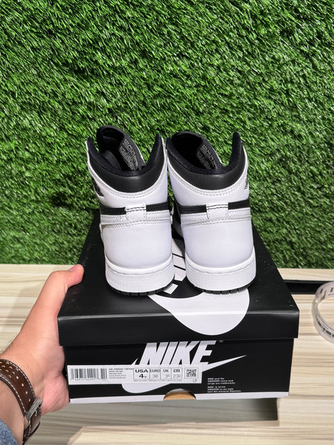 Jordan 1 Retro High OG Black White (GS) Sz 4Y