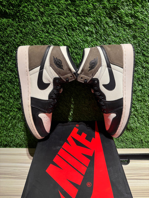Jordan 1 Retro High Dark Mocha (GS) Sz 5Y