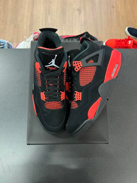 Jordan 4 Retro Red Thunder Sz 10.5M