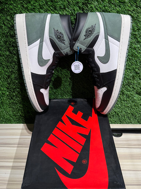 Jordan 1 Retro High Clay Green Sz 11.5