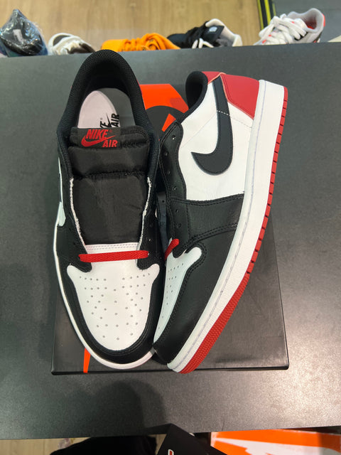 Jordan 1 Retro Low OG Black Toe (2023)