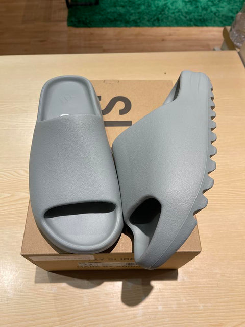 adidas Yeezy Slide Salt Sz 12