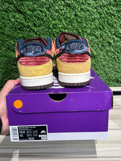 Nike SB Dunk Low City of Cinema Sz 10.5M
