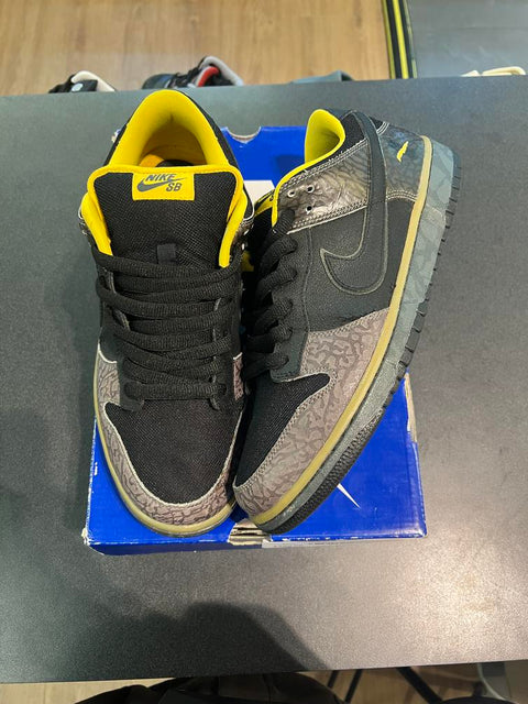 Nike SB Dunk Low Yellow Curb