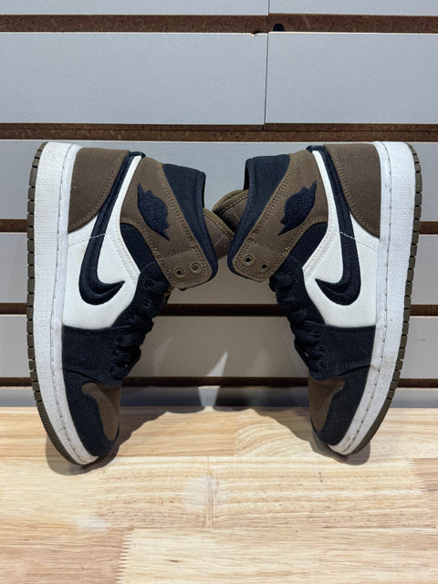 Jordan 1 Mid Olive Toe (Women's) Sz 4.5M