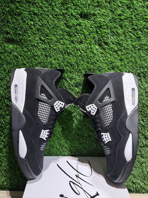 Jordan 4 Retro White Thunder Sz 12