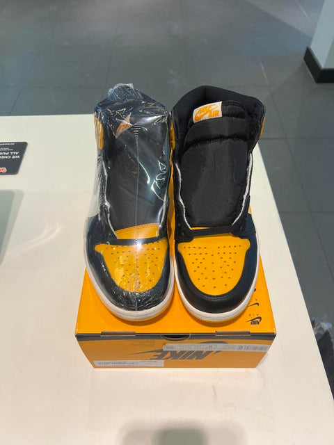 Jordan 1 Retro High OG Taxi Sz 8.5M