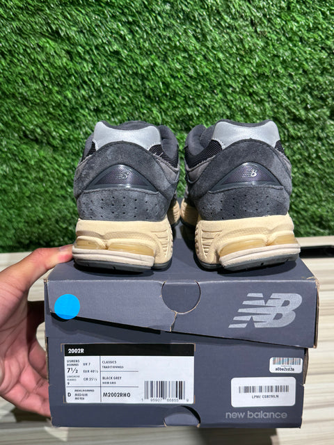 New Balance 2002R Black Dark Grey Sz 7.5M