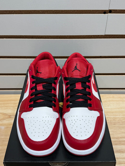 Jordan 1 Low Bulls Sz 11