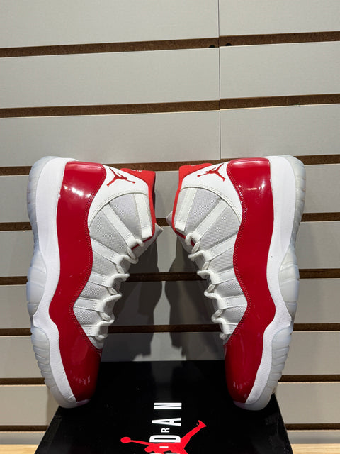 Jordan 11 Retro Cherry (2022) Sz 10.5