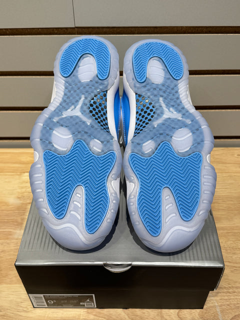 Jordan 11 Retro Low University Blue (2026)