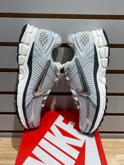 Nike Zoom Vomero 5 Photon Dust Metallic Silver (Women's) Size 8.5W
