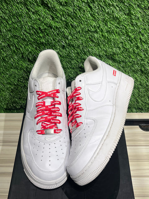 Nike Air Force 1 Low Supreme White Sz 9