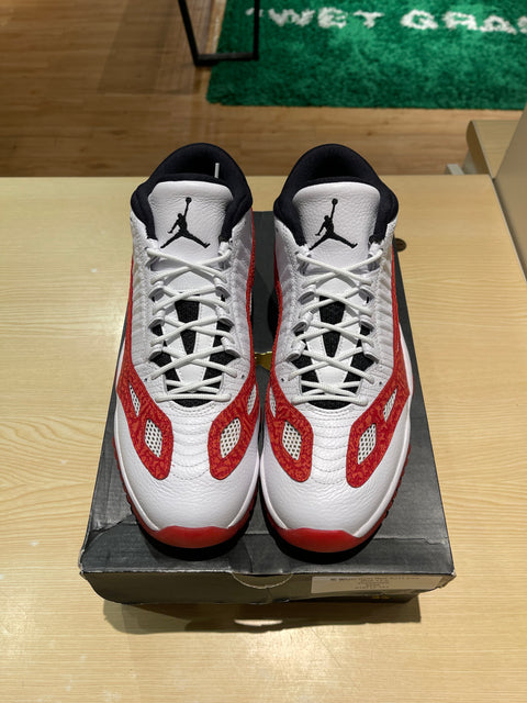 IE White Gym Red Air Jordan 11 Low Sz 11.5