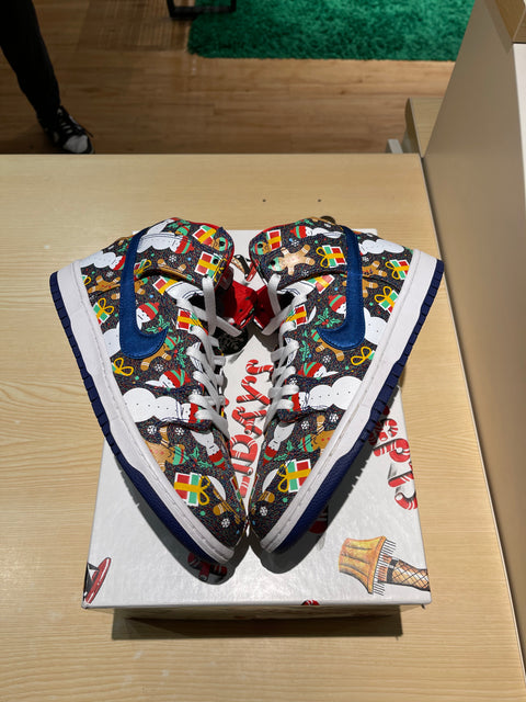 Ugly Sweater SB Dunk High Special Box Sz 9.5