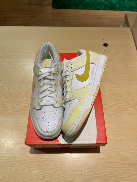 Nike Dunk Low Yellow Strike (W)