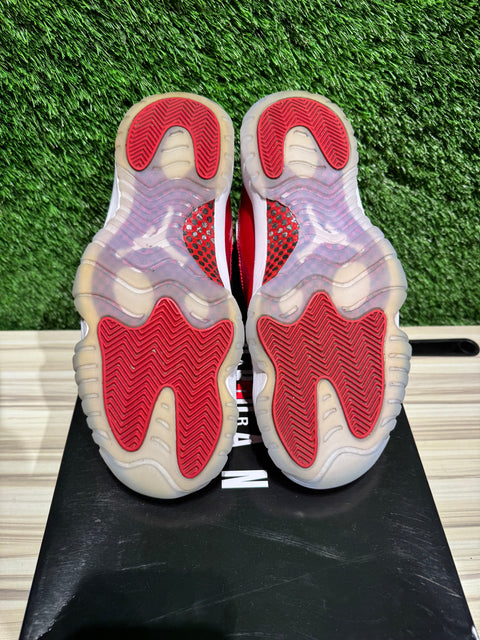 Jordan 11 Retro Cherry (2022) Sz 11