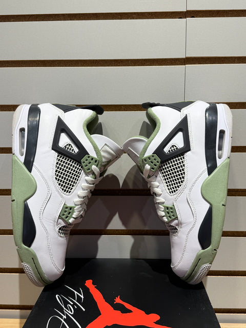 Jordan 4 Retro Seafoam (Women's) Sz 9M / 10.5M