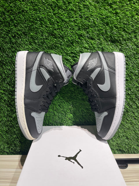 Jordan 1 Mid Shadow (Women's) Sz 5M/6.5W