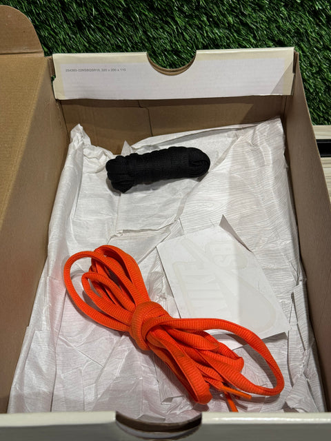 Nike SB Dunk Low TIGHTBOOTH Sz 9M