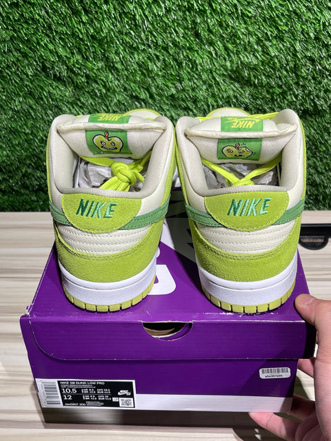Nike SB Dunk Low Green Apple Sz 10.5M