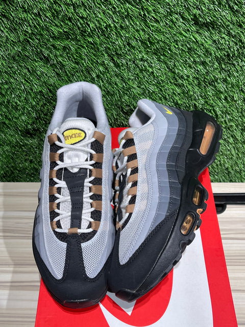 Nike Air Max 95 Icons Yellow Strike Sz 9.5M