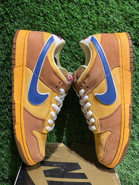 Nike SB Dunk Low Newcastle Brown Ale Sz 9.5M