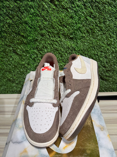 Jordan 1 Retro Low OG Year of the Rabbit Sz 10