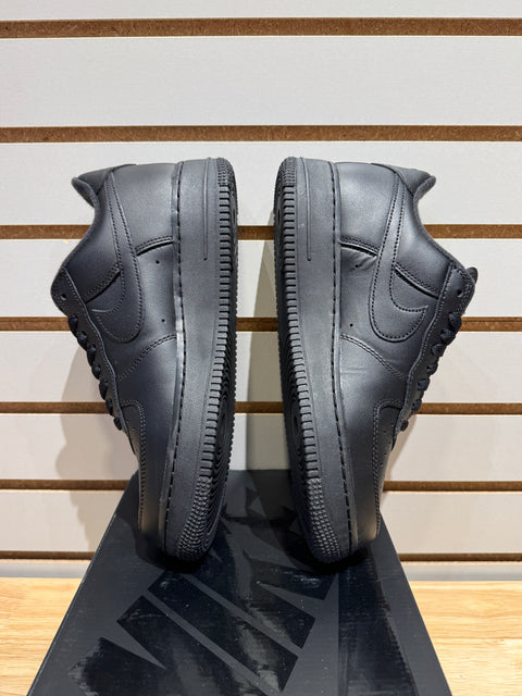 Nike Air Force 1 Low Supreme Black Sz 8