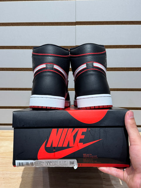 Jordan 1 Retro High Bloodline Sz 11