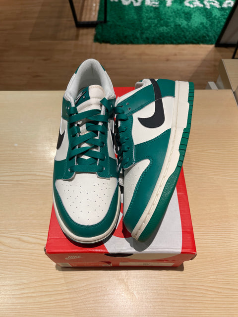 Ds Green Lottery Dunk Low Sz 9