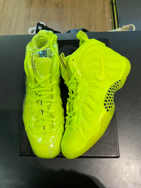 Nike Air Foamposite Pro Volt (GS0 Sz 6.5Y