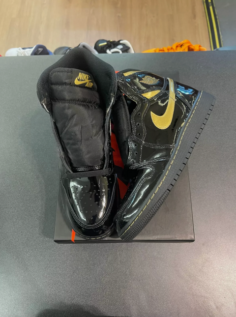 Jordan 1 Retro High Black Metallic Gold (2020) (GS)