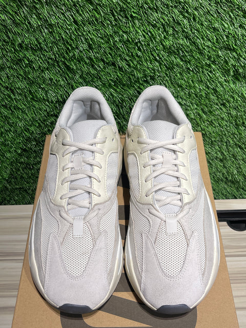 adidas Yeezy Boost 700 Analog Sz 10.5