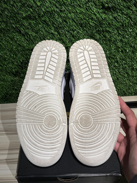 Jordan 1 Low Paris Sz 8.5M