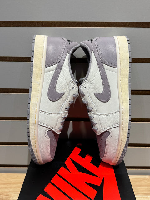Jordan 1 Retro Low OG Atmosphere Grey Sz 7.5
