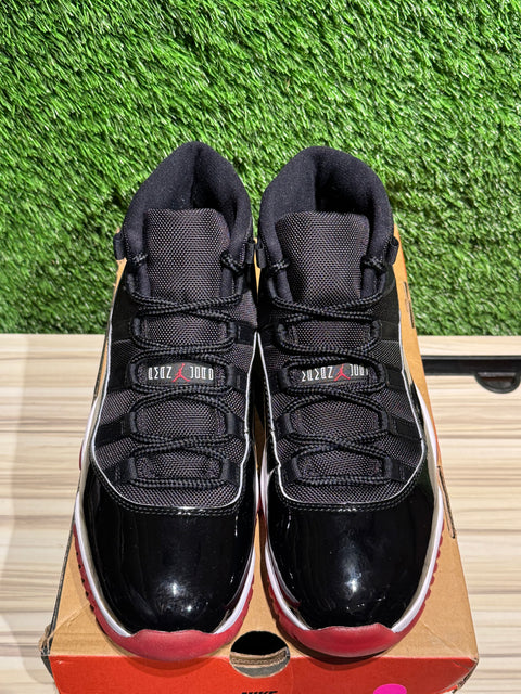 Jordan 11 Retro Playoffs Bred (2019) Sz 10M