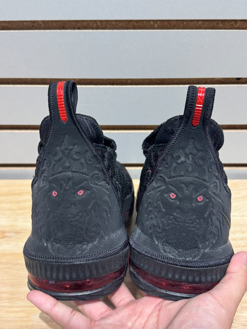 Nike LeBron 16 Fresh Bred Sz 10.5
