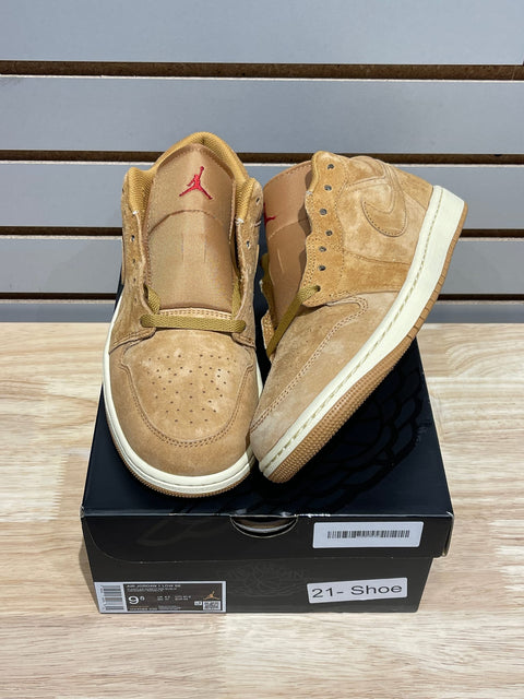 Jordan 1 Low SE Flax Sz 9.5