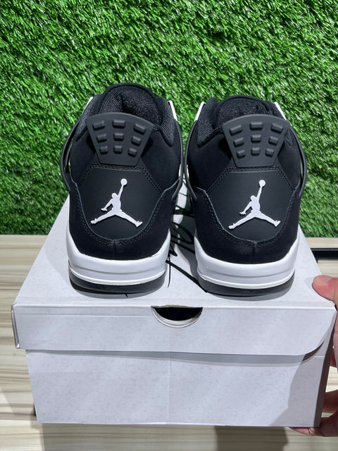 Jordan 4 Retro White Thunder (Multiple Sizes)