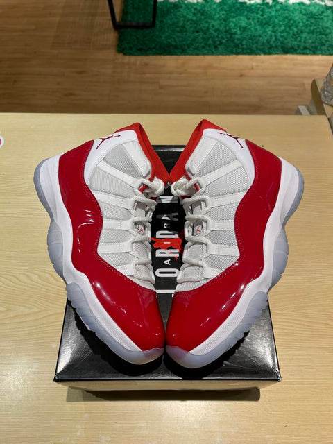 Jordan 11 Retro Cherry (2022) Sz 10.5