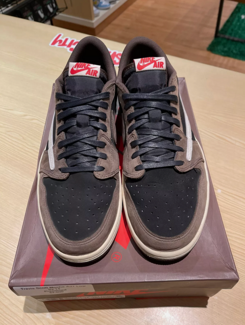 Jordan 1 Retro Low OG SP Travis Scott Mocha