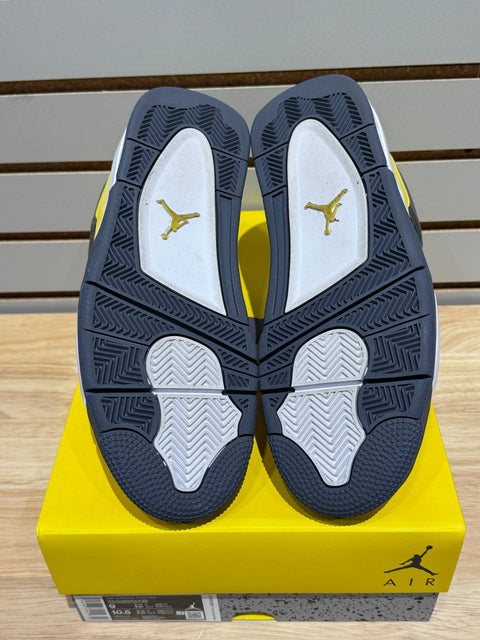 Jordan 4 Retro Lightning (2021) Sz 9