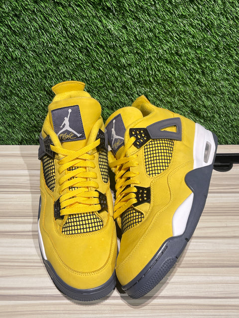 Jordan 4 Retro Lightning (2021) Sz 13